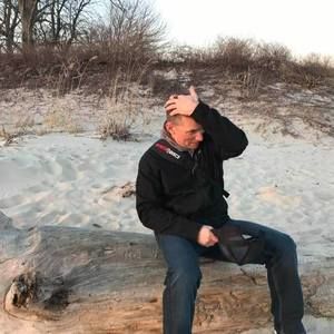 Meet your Posher, Thomas